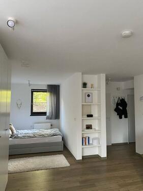 Foto - Anfragestopp! Kann leider nicht allen antworten-Souterrainwohnung