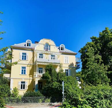 Foto - Denkmalgeschützte Villenwohnung mit Alpenpanorama in bester Lage!