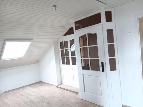 Foto - Großzügige 4,5-Zimmer Dachgeschosswohnung mit Balkon in Hettingen