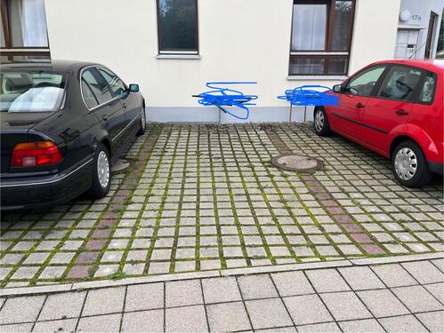 Foto - Vermiete Außenstellplatz zentral gelegen