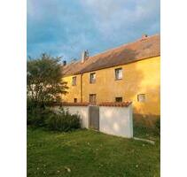 Reihen-Doppelhaus - 40.000,00&nbsp;EUR Kaufpreis, ca.&nbsp; 120,00&nbsp;m&sup2; in Hirschau (PLZ: 92242)