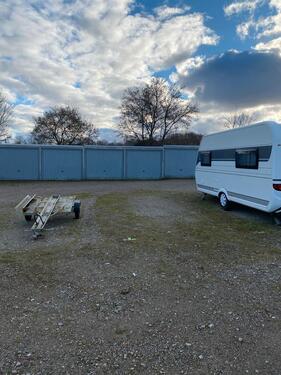 Foto - Stellplatz für WohnmobilWohnwagen