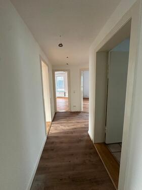 Foto - 3-Zimmer Wohnung in Stadtnähe - 820,00&nbsp;EUR Kaltmiete, ca.&nbsp; 91,00&nbsp;m&sup2;