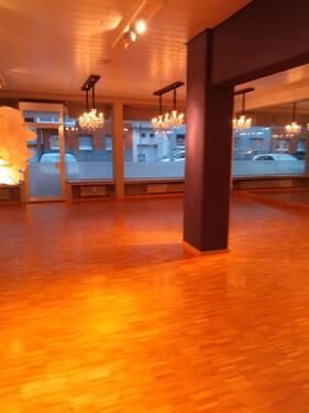 Foto - Gewerbefläche - 2.200,00&nbsp;EUR Kaltmiete, ca.&nbsp; 9,50&nbsp;m&sup2;