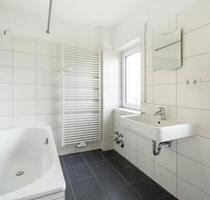 Moderne 4-Zimmer-Wohnung im Erdgeschoss mit Garten & Terrasse - Bielefeld Heepen