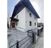 Moderne 4-Zimmer-Wohnung mit Balkon und Garten - Freilassing