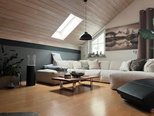 Foto - Traumhafte Dachgeschoßwohnung 70 qm ab 01.03. zu vermieten