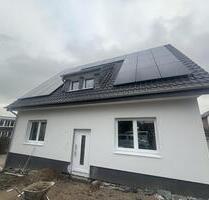 Neuwertige 4-Zimmer-EG-Wohnung mit Terrasse & Stellplatz - Georgsmarienhütte