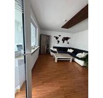 Helle 3-Zimmer-Wohnung mit Wintergarten & Top-Modernisierung - Wilhelmshaven Heppens