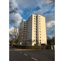 Teilsanierte 93m2 Erdgeschosswohnung mit 3,5 Zimmer - Moers