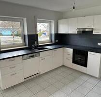 3-Zimmerwohnung neu renoviert - 890,00&nbsp;EUR Kaltmiete, ca.&nbsp; 94,00&nbsp;m&sup2; in Schömberg (PLZ: 72355)