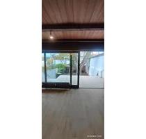 Schöne, frisch renovierte Erdgeschosswohnung mit einem Garten - Bonn Auerberg