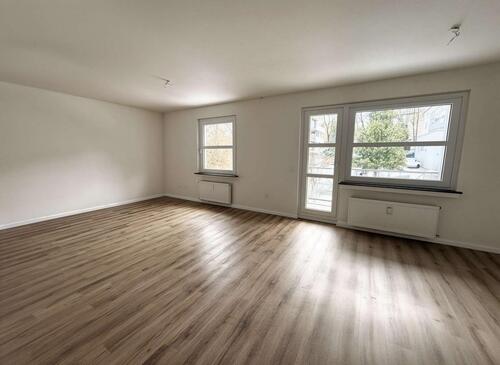 Foto - Charmante 4-Zimmer-Wohnung mit Balkon in zentraler Lage – ca. 120 m² Wohnfläche