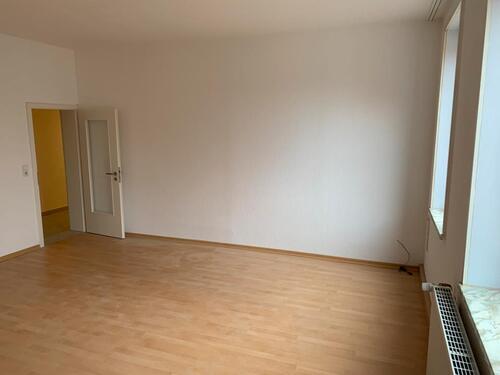 Foto - Nieheim Zentrale Lage 3 Zimmer-Küche-Bad