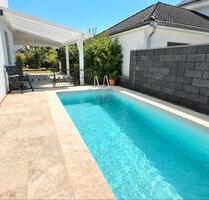 Privater Familientraum mit Pool, Gartenparadies & Smarthome - Garching an der Alz