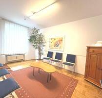Ideal für Büro oder Praxis - 1.200,00&nbsp;EUR Kaltmiete, ca.&nbsp; 12,00&nbsp;m&sup2; in Obertraubling (PLZ: 93083)