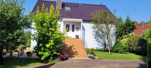 Foto - Einfamilienhaus m. Keller, Garten, Pool provisionsfrei vonPRIVAT