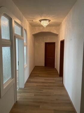 Foto - Zentrale Altbauwohnung plus 40 qm Hobbyraum - Atelier und Balkon