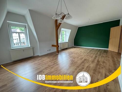Foto - 4 RAUMWOHNUNG MIT EINBAUKÜCHE UND STELLPLATZ