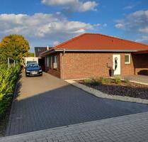 Bungalow-Doppelhaushälfte mit Garten & Carport - Detern