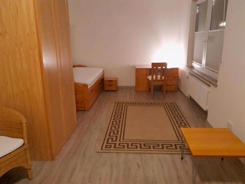 Foto - 1 WG Zimmer nur für Frauen - 450,00&nbsp;EUR Kaltmiete, ca.&nbsp; 24,00&nbsp;m&sup2;