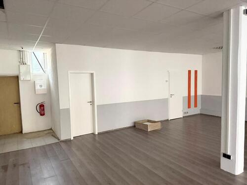 Foto - Ladenlokal 95m² - 8,00 EUR Kaltmiete,
