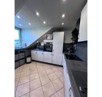 3-Zimmer Dachgeschoßwohnung - 903,00&nbsp;EUR Kaltmiete, ca.&nbsp; 95,00&nbsp;m&sup2; in Regenstauf (PLZ: 93128)