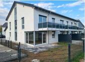 Foto - NEUBAU! 3-Zimmer-Balkonwohnung mit zwei Stellplätzen (KfW55)