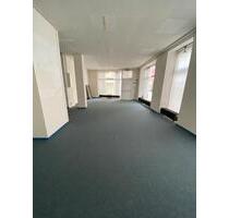 Menden: 3 Kaltmieten frei! Helle Büroräume in zentraler Innenstadtlage! - Menden (Sauerland)