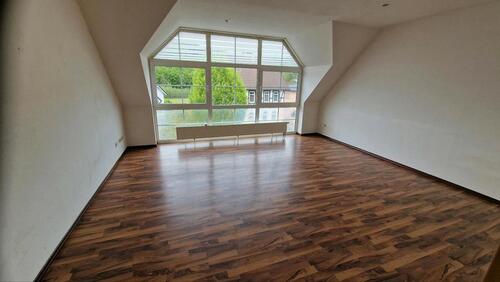 Foto - Großzügige 5-Zimmer-Wohnung (140 m²) zu vermieten Reichshof