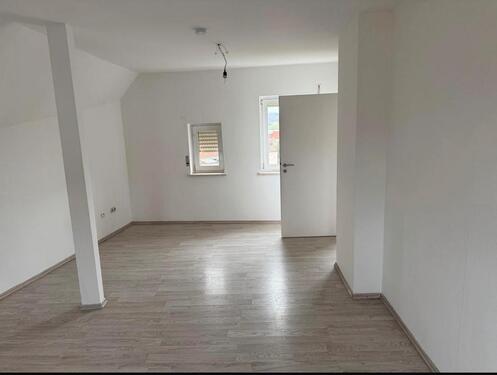 Foto - 3 Zimmer Dachgeschoßwohnung zur Miete in Niddatal