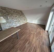 Moderne Dachgeschosswohnung mit Balkon und Aufzug - Rietberg