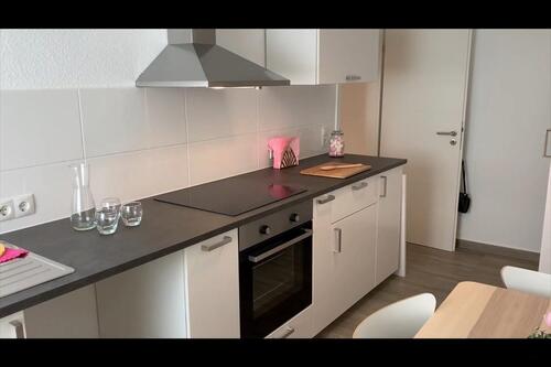 Foto - Voll Möblierte 2 Zimmer WHG mit Internet, MagentaTV, Netflix...