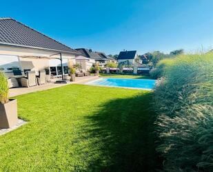 Exklusiver Bungalow (Haus) mit Designer-Garten & Pool barrierefr. - Friesack