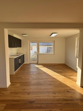 Foto - Erstbezug nach Kernsanierung: 3-Zimmer Wohnung mit Balkon