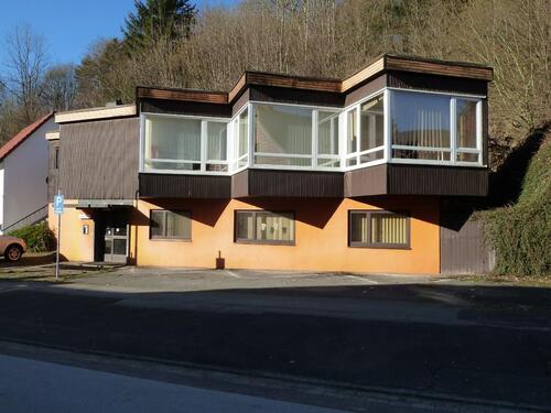 Foto - Geräumiges Lager-büro ,Wohnraum inruhiger Lage, 8 Stellplätsen Bad grund