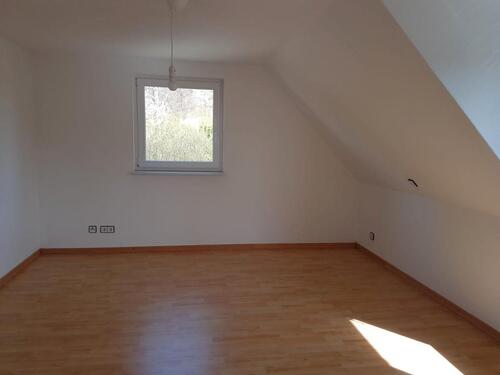 Foto - Dachgeschoßwohnung in Mühlacker zur Miete