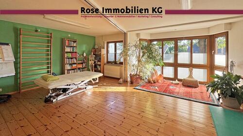 Foto - Heller Praxisraum in gepflegter Gemeinschaftspraxis – ideal für Physio oder Ergo