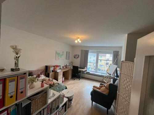 Foto - Helle 1-Zimmer-Wohnung mit separater Küche und Badewanne im 1. OG