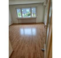 Helle 3-Zimmer-Wohnung (EG) in gepflegtem Haus + Garage - Köln Porz