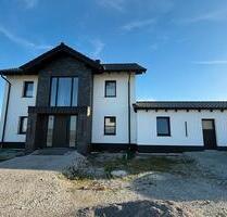 Haus Freistehend - 2.200,00&nbsp;EUR Kaltmiete, ca.&nbsp; 180,00&nbsp;m&sup2; in Geseke (PLZ: 59590)