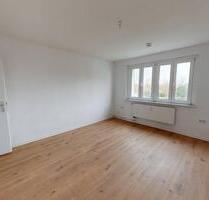 Geräumige 4-Zimmer-Wohnung mit Wannenbad und viel Lichteinfall - Wittenberg Lutherstadt