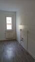 Foto - 2 Raum Wohnung EG links * Dusche*