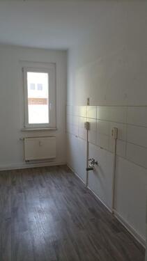 Foto - 2 Raum Wohnung EG links * Dusche*
