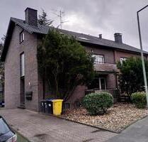 Kleines Büro für Freiberufler im Souterrain 1 Zimmer, Kochnische, Diele, WC - Duisburg Essenberg