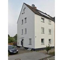 Saniertes MFH mit 3 Parteien zentral in Hilden mit großem Garten