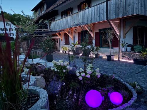 Foto - großzügige Eigentumswohnung in einem Mehrfamilienhaus mit Garten