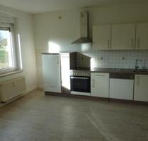 -Geräumige Wohnung mit Einbauküche-(25033) - Teuchern