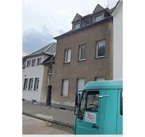 Reihenmittelhaus mit 3 Wohnungen + Maisonette | 700 m² Grundstück - Gelsenkirchen Gelsenkirchen-Nord