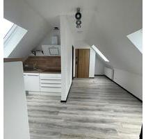 Charmante Dachgeschosswohnung - 600,00&nbsp;EUR Kaltmiete, ca.&nbsp; 100,00&nbsp;m&sup2;&nbsp;Wohnfl&auml;che in Mühlenbecker Land (PLZ: 16567)